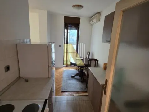 Rent, one bedroom apartment, 44m², Rotkvarija, Novi Sad Sve Podlokacije - image 7