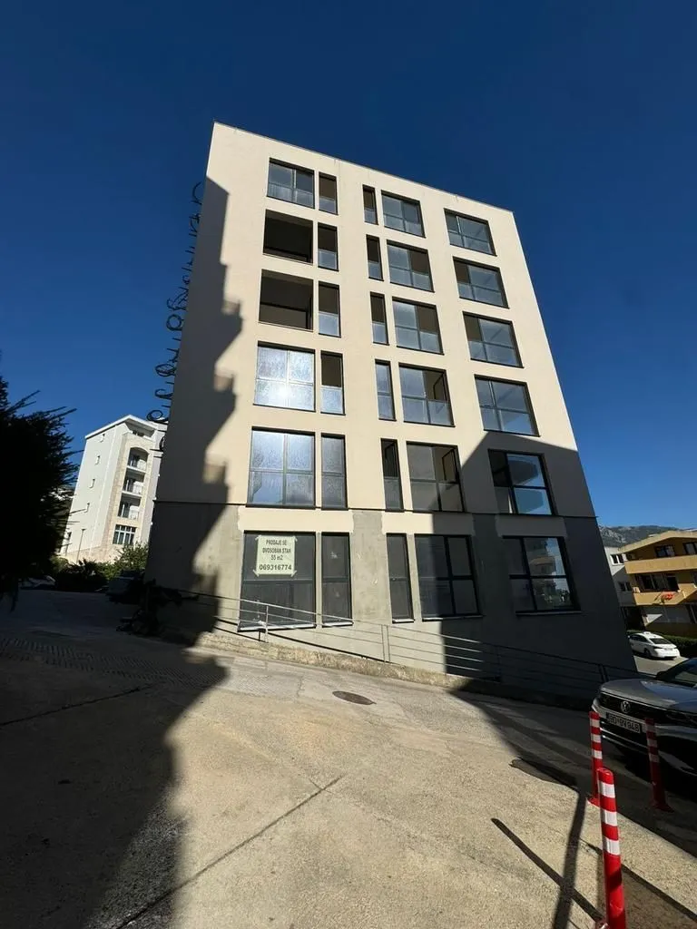 Sale, two bedroom apartment, 105m², Bečići, Budva