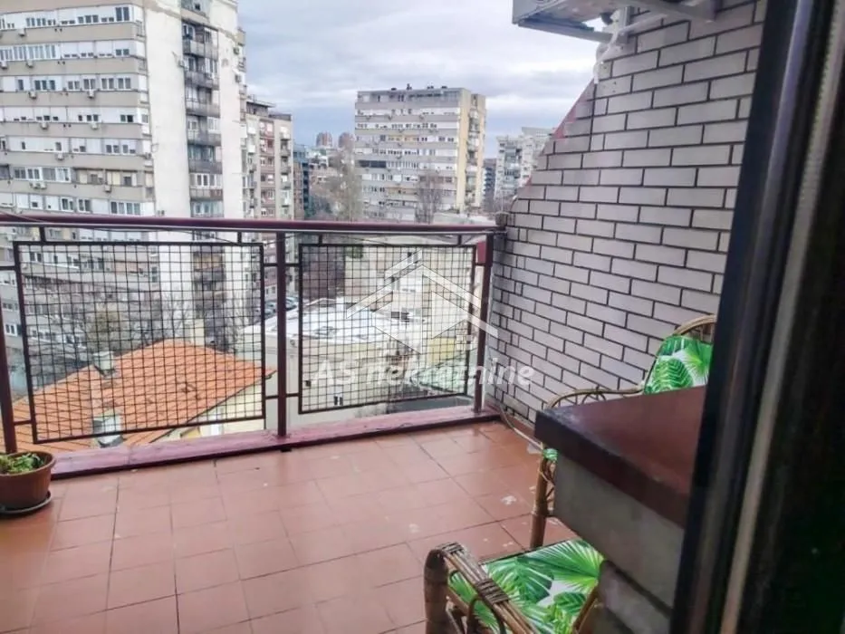 Izdavanje, dvosoban stan, 77m², Južni Bulevar, Vračar Sve Podlokacije