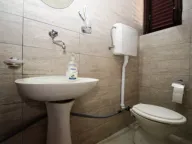 Sale, house, 300m², Stari Aerodrom, Podgorica - image 7