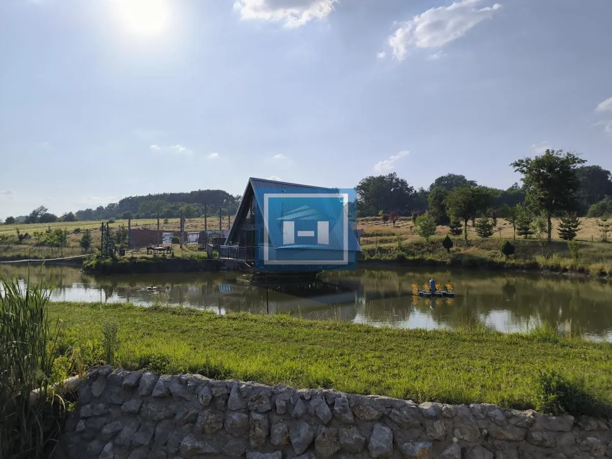 Prodaja, kuća, 824m², Brestovo, Despotovac