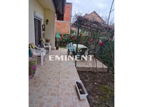 Prodaja, kuća, 219m², Altina, Beograd - image 11