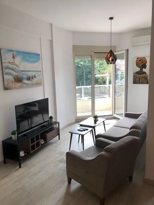 Rent, one bedroom apartment, 51m², Centar, Budva