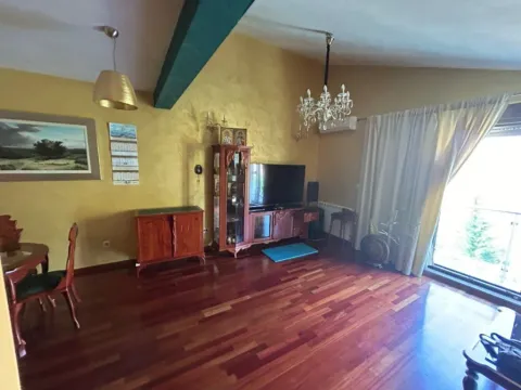 Prodaja, dvosoban stan, 90m², Gorica C, Podgorica