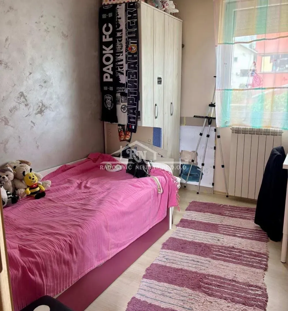 Prodaja, četvorosoban stan, 89m², Petlovo Brdo, Beograd