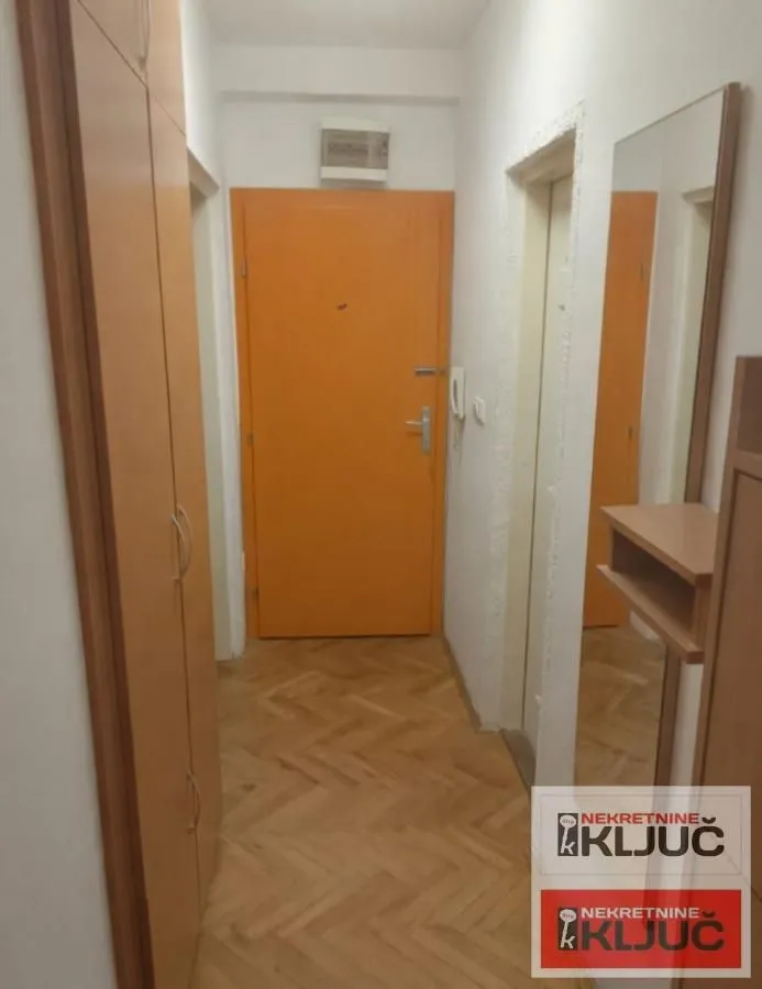 Prodaja, dvosoban stan, 44m², Grbavica, Novi Sad Sve Podlokacije