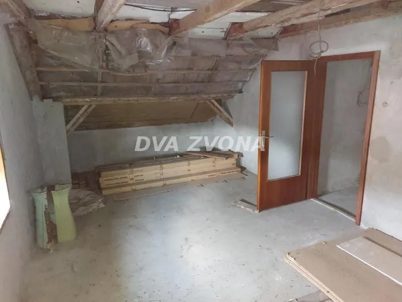 Prodaja, kuća, 400m², Sremska Kamenica, Petrovaradin