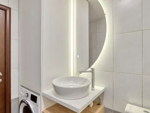 Rent, two bedroom apartment, 64m², Petrovac, Budva - image 6