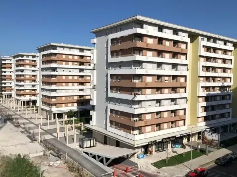 Rent, parking/garage, 13m², Central Point, Podgorica - image 2