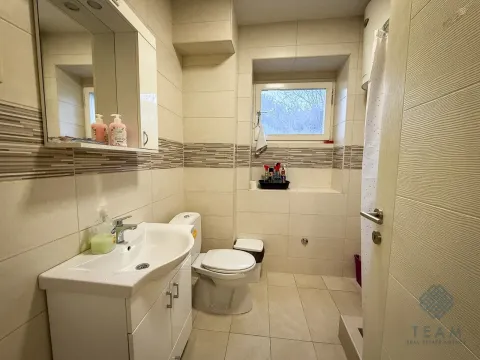 Rent, office space, 90m², Gorica C, Podgorica - image 9