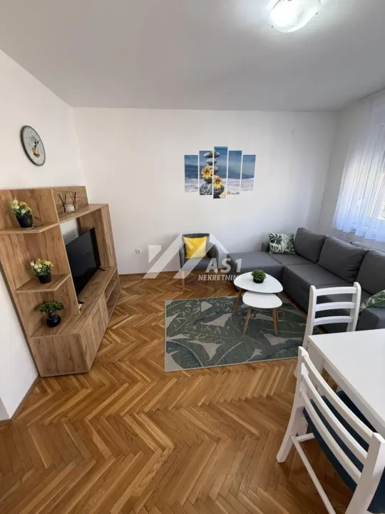 Izdavanje, dvosoban stan, 45m², Novi Sad Sve Podlokacije, Novi Sad