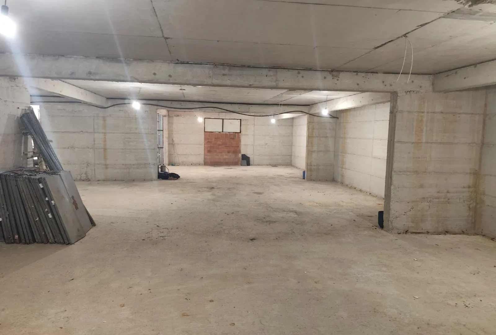 Rent, office space, 240m², Tomba, Bar