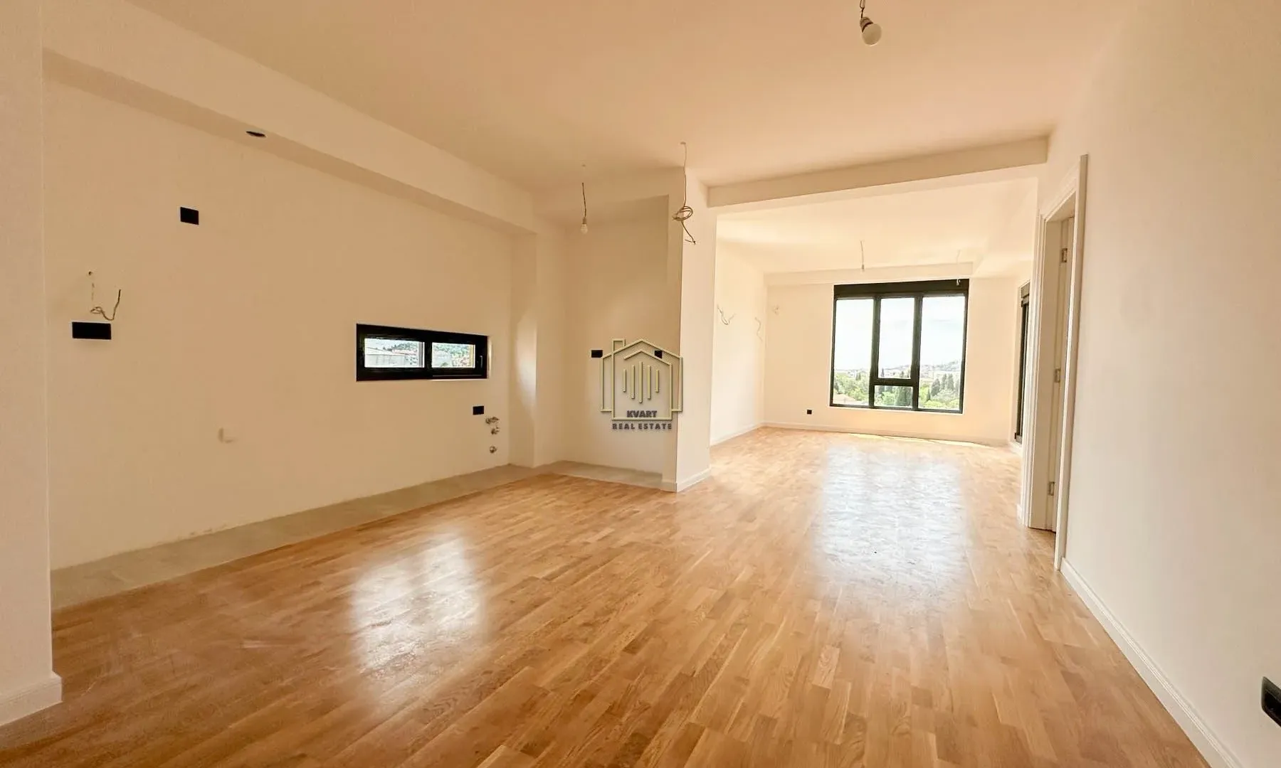 Izdavanje, poslovni prostor, 108m², City Kvart, Podgorica