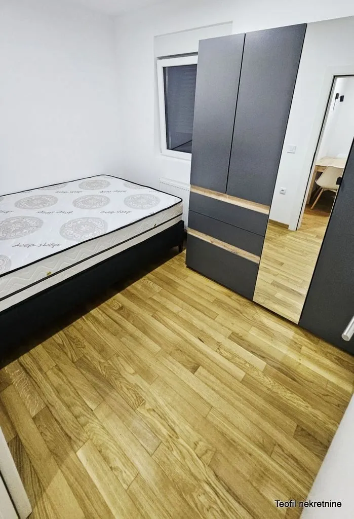Prodaja, trosoban stan, 66m², Lazarevac, Beograd