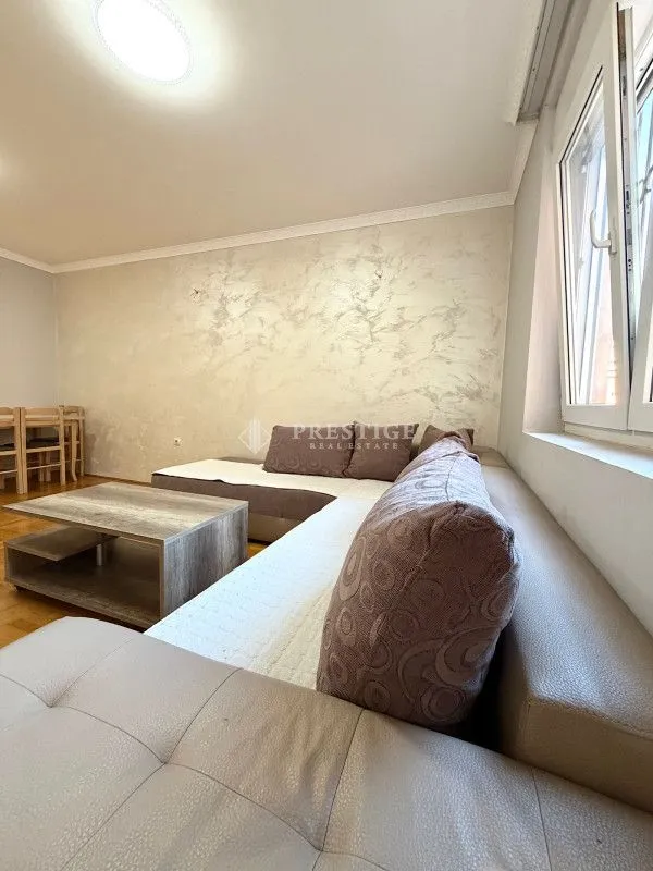 Izdavanje, jednosoban stan, 45m², Stari Aerodrom, Podgorica