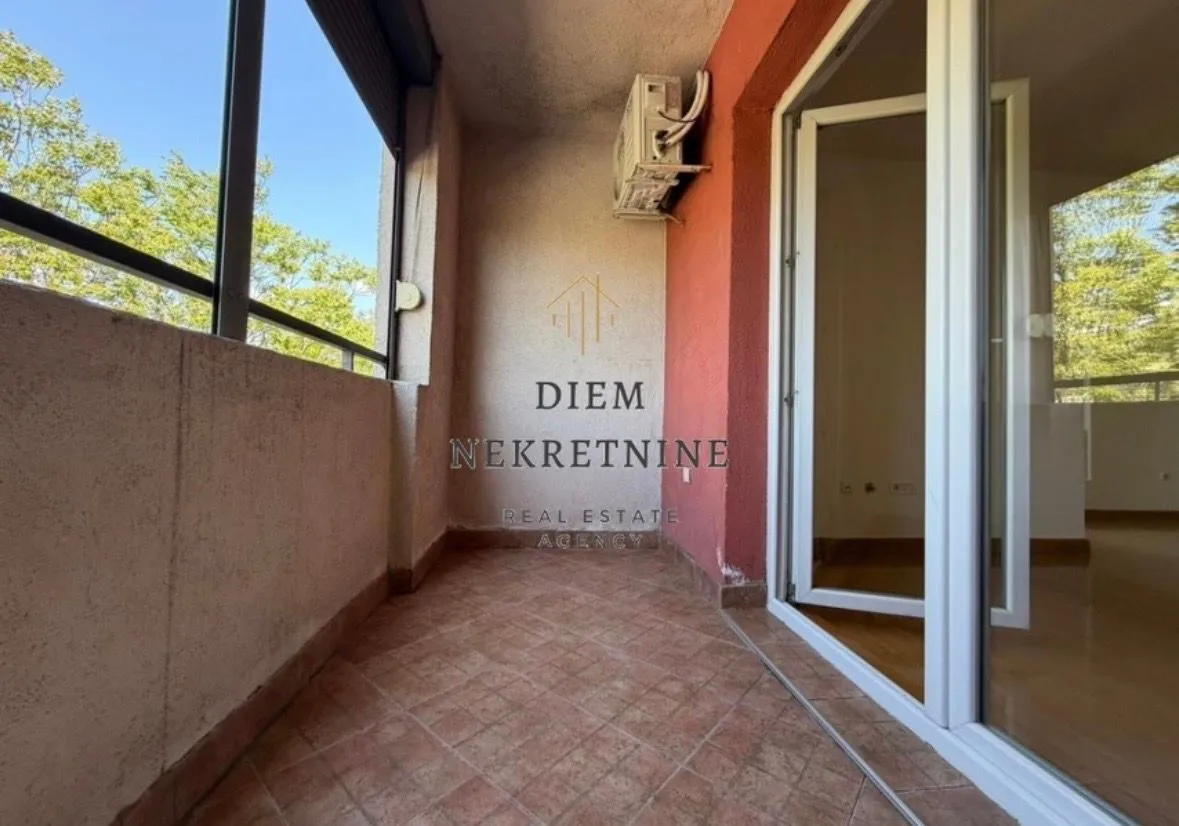 Rent, three bedroom apartment, 107m², Vezirov Most, Podgorica