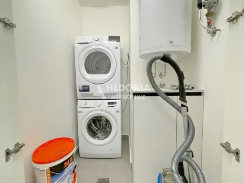 Izdavanje, trosoban stan, 90m², Savski Venac, Beograd - image 11