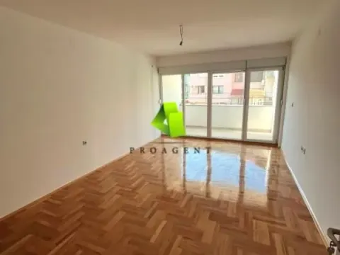 Sale, two bedroom apartment, 68m², Pantelej, Niš - image 5