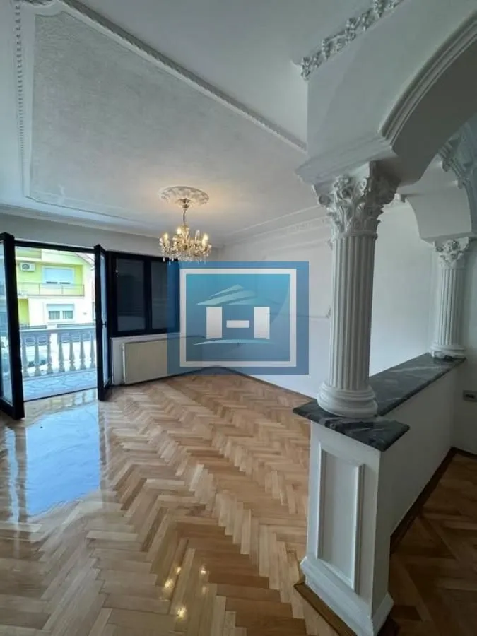 Prodaja, kuća, 240m², Ćuprija, Srbija