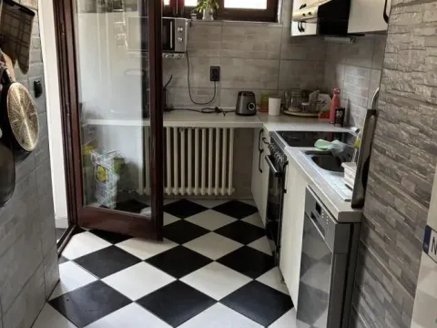 Prodaja, četvorosoban stan, 102m², Centar, Novi Sad - image 9