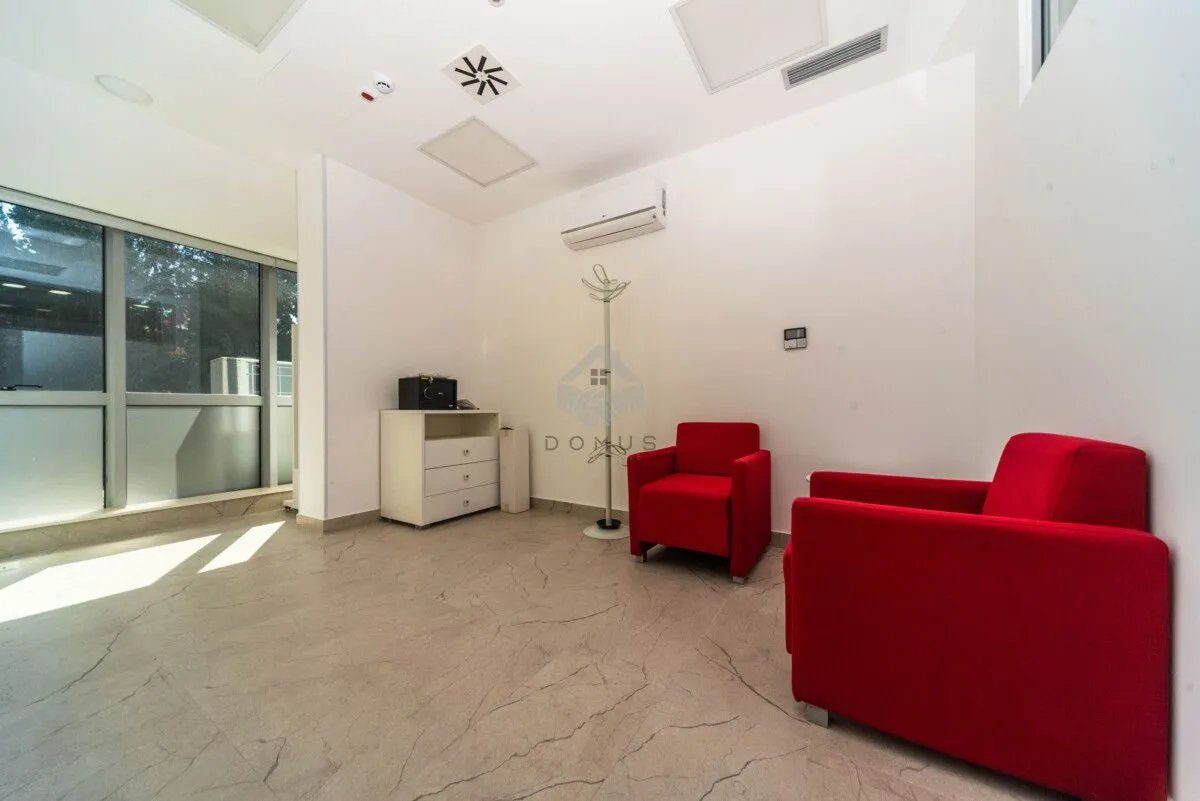 Rent, office space, 120m², Centar, Podgorica