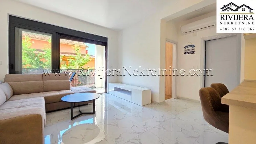 Sale, two bedroom apartment, 52m², Đenovići, Herceg Novi