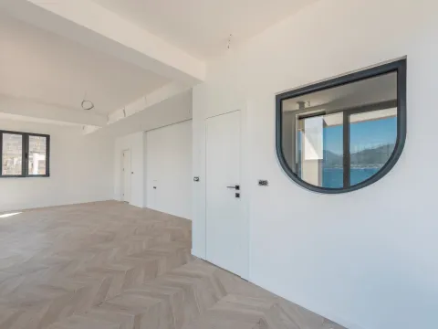 Sale, house, 225m², Krašići, Tivat - image 6