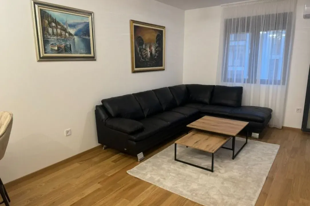 Izdavanje, jednosoban stan, 47m², City Kvart, Podgorica