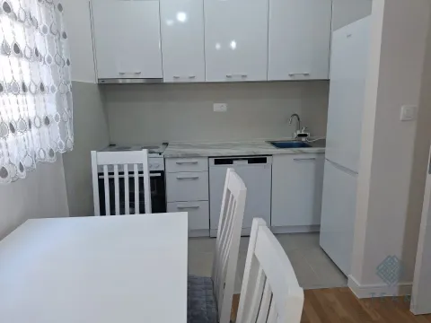Rent, one bedroom apartment, 45m², Pobrežje, Podgorica - image 2