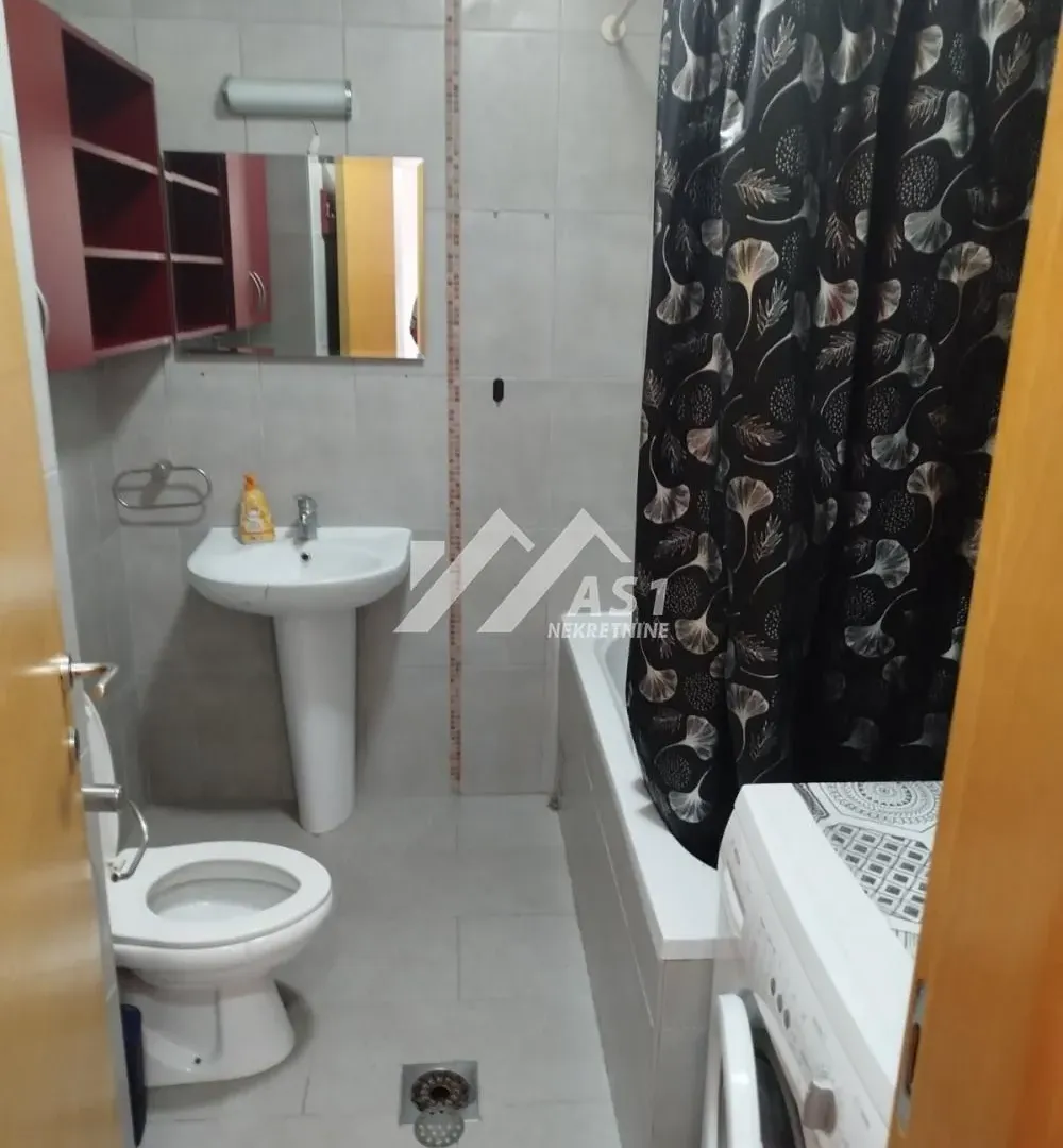 Izdavanje, dvosoban stan, 45m², Liman 4, Novi Sad Sve Podlokacije