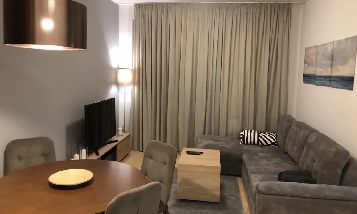 Rent, three bedroom apartment, 68m², Vračar Sve Podlokacije, Beograd
