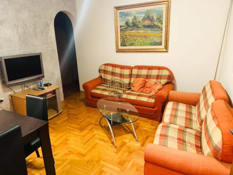 Izdavanje, jednosoban stan, 45m2, Dalmatinska ulica, Podgorica Izdavanje, jednosoban stan, 45m2, Dalmatinska ulica, Podgorica
