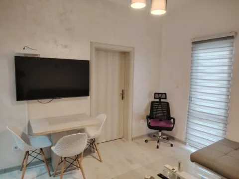 Izdavanje, jednosoban stan, 45m², Šušanj, Bar - image 8