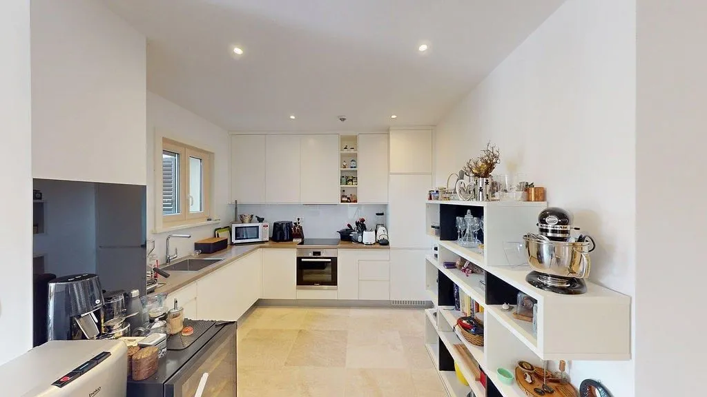 Prodaja, trosoban stan, 112m², Tivat, Crna Gora