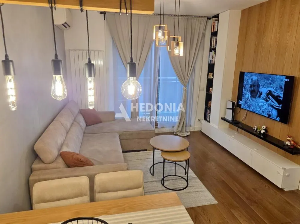 Prodaja, dvosoban stan, 49m², Zemun Centar, Zemun Sve Podlokacije