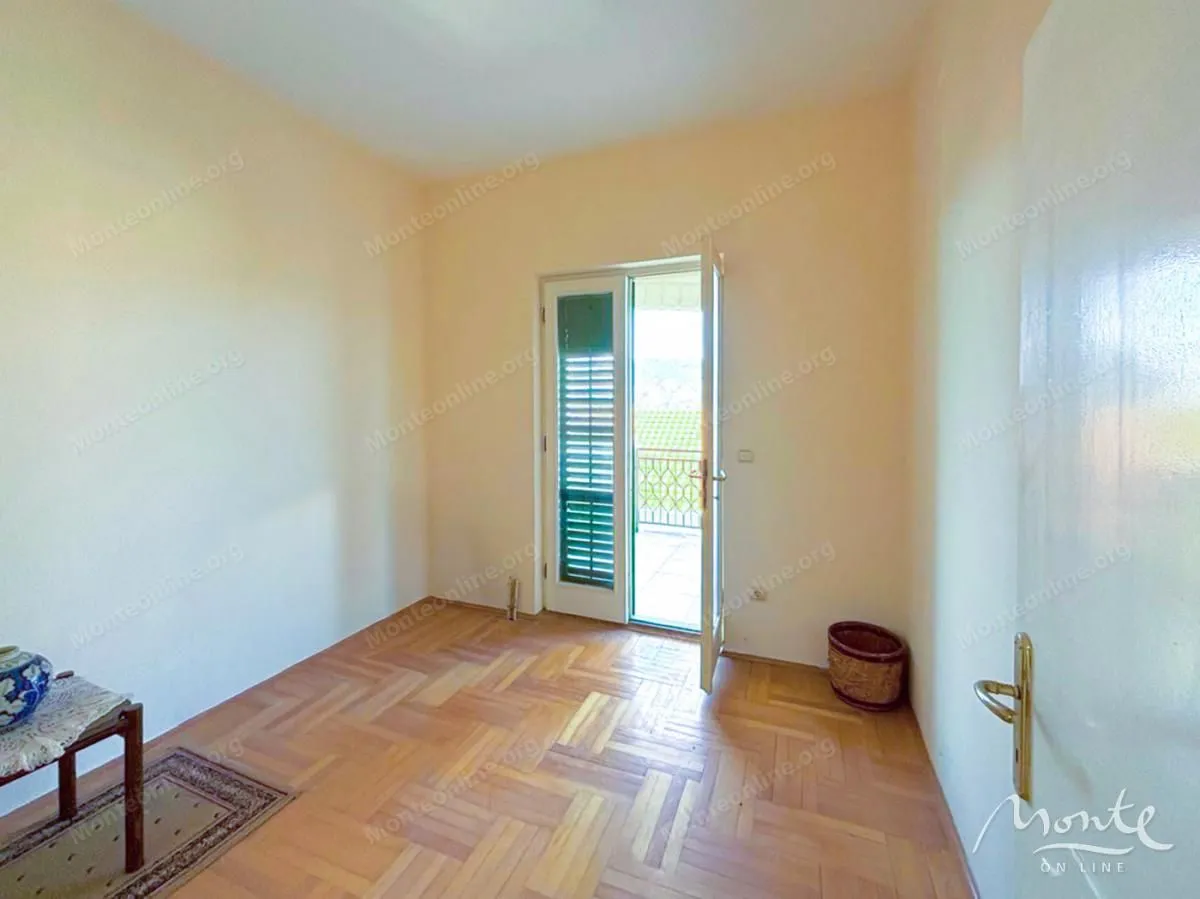 Prodaja, kuća, 252m², Topla, Herceg Novi