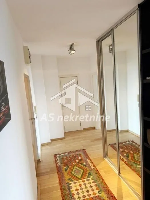 Rent, three bedroom apartment, 73m², Crveni Krst, Beograd