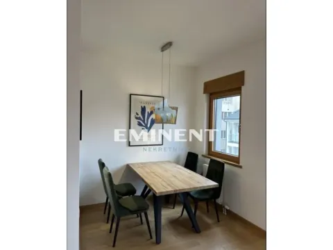 Rent, two bedroom apartment, 55m², Južni Bulevar, Vračar Sve Podlokacije - image 3