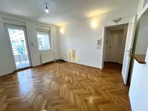 Prodaja, jednosoban stan, 38m², Nova Detelinara, Novi Sad Sve Podlokacije