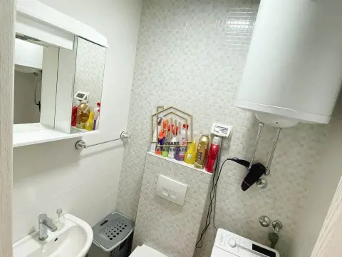 Izdavanje, jednosoban stan, 68m², City Kvart, Podgorica - image 13