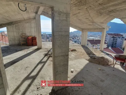 Prodaja, jednosoban stan, 46m², Podkošljun, Budva - image 2