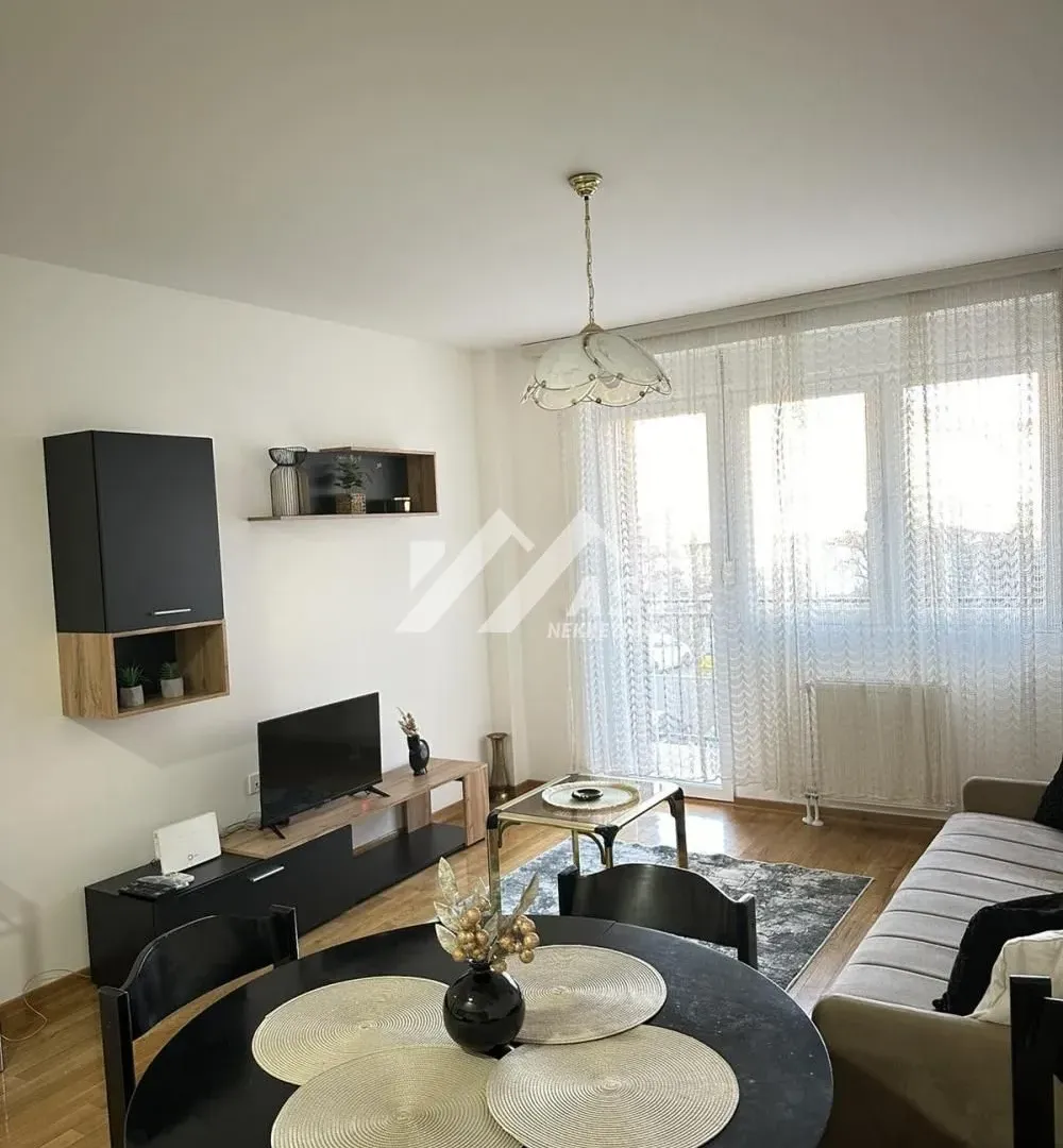 Izdavanje, trosoban stan, 60m², Nova Detelinara, Novi Sad Sve Podlokacije