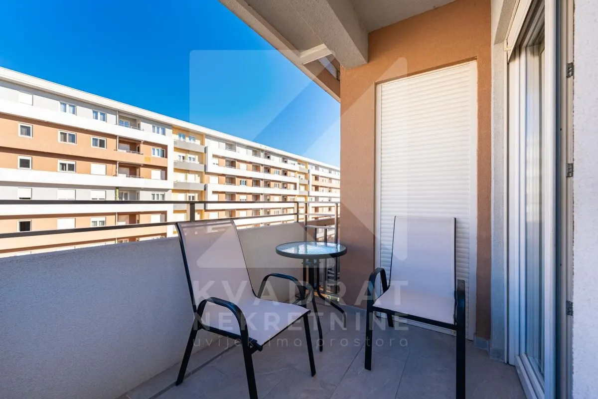 Prodaja, dvosoban stan, 68m², Central Point, Podgorica