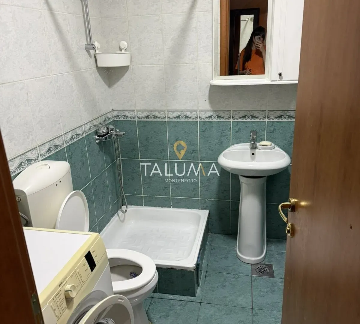 Rent, one bedroom apartment, 40m², Blok 5, Podgorica