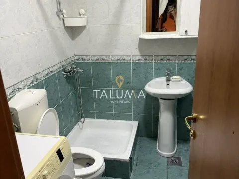 Izdavanje, jednosoban stan, 40m², Blok 5, Podgorica - image 5