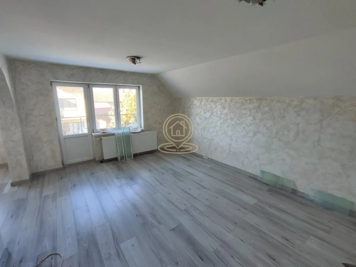 Prodaja, kuća, 374m², Veternik, Novi Sad Sve Podlokacije