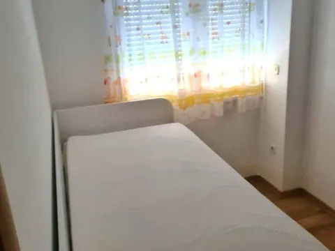 Rent, two bedroom apartment, 60m², Dalmatinska ulica, Podgorica - image 7