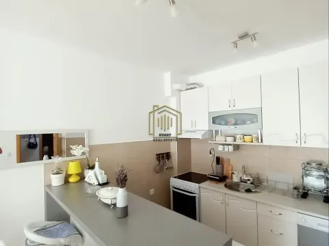 Izdavanje, jednosoban stan, 53m², Kalimanj, Tivat - image 3