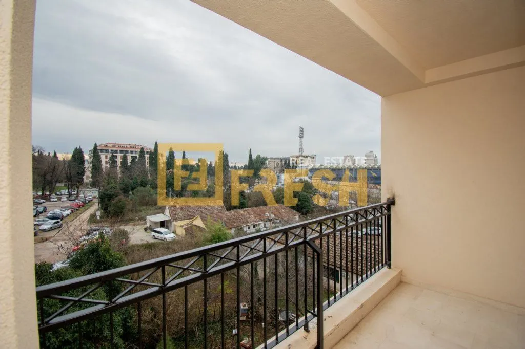 Rent, four bedroom apartment, 150m², Centar, Podgorica