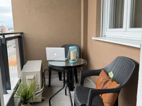 Izdavanje, jednosoban stan, 46m², Stari Aerodrom, Podgorica - image 3